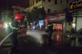 Nổ bình gas, cháy nhà hàng ở Nha Trang: 2 chiến sĩ bị thương