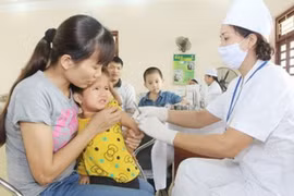Tiêm miễn phí 10 loại vaccine cho trẻ dưới 5 tuổi