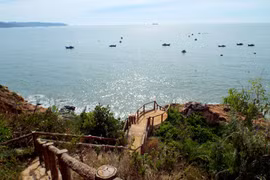 Kiêu kỳ bãi biển Tiên Sa