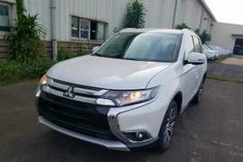 Mitsubishi Outlander lắp ráp trong nước bất ngờ lộ diện