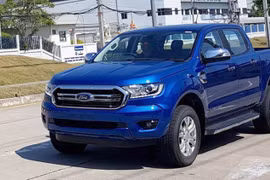 Hình ảnh đầu tiên của Ford Ranger 2018 sắp về Việt Nam