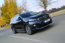Kia Sorento bản 7 chỗ có giá tại Anh từ 890 triệu đồng