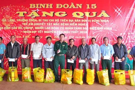 Binh đoàn 15:Quan tâm phát triển kinh tế-xã hội địa bàn đứng chân