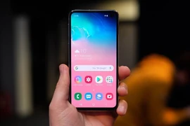 Siêu phẩm smartphone Galaxy S10 trình làng với cú lột xác hoàn toàn