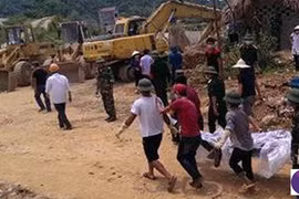 Đắk Lắk: Nổ lớn, 4 người trong một gia đình bị thương nặng