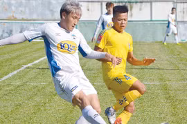 Sanna Khánh Hòa BVN-HAGL: Chủ và khách đều thận trọng