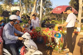 "Vòng tay yêu thương"