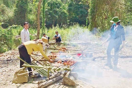 Đặc sắc ẩm thực "Khu 10"