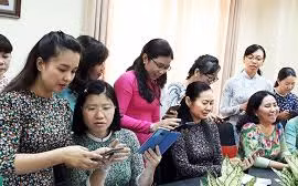 Nhắn tin ủng hộ phụ nữ biên cương