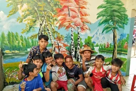 Để trường học thêm sạch đẹp