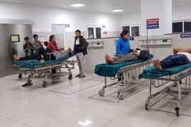 Nổ pháo, hàng loạt trường hợp nhập viện cấp cứu trong đêm giao thừa