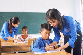 Gia Lai: Tận tâm với học sinh vùng khó