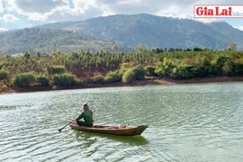 Yên bình hồ Đak Krong