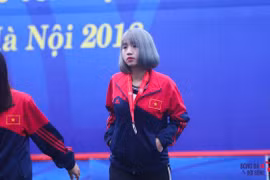 Cô gái là thành viên ĐT U19VN bỗng gây sốt với vẻ ngoài xinh đẹp