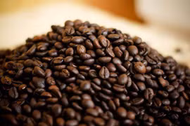 Xuất khẩu cà phê chờ tín hiệu thị trường