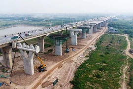 Cầu Vĩnh Tuy 2 tăng tốc thi công, sẽ hoàn thành vào tháng 6/2023