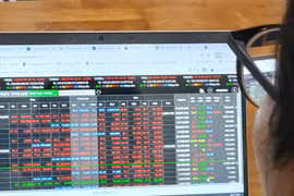 Tin đồn thất thiệt và sự trả giá hàng tỉ USD trên thị trường chứng khoán