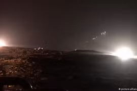 Rơi trực thăng tuần tra biển Hàn Quốc làm 2 người chết