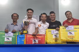 Cơ thủ Duy Tuấn vô địch giải Billiards Carom 3 băng