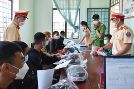 Mang Yang: Giáo dục các đối tượng thường xuyên vi phạm an toàn giao thông