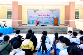 Tập huấn phòng-chống tai nạn thương tích đuối nước cho học sinh TP Pleiku