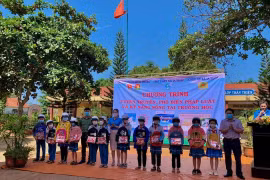 Chư Sê tuyên truyền, phổ biến pháp luật và kỹ năng sống cho 300 em học sinh