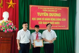 Nam sinh lớp 8 dũng cảm cứu 2 em nhỏ đuối nước