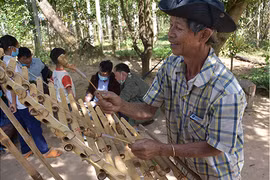 Những nghệ nhân tâm huyết ở Mang Yang