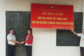 Phú Thiện: Bàn giao nhà "Đại đoàn kết" cho hộ nghèo