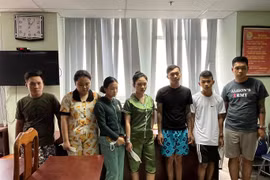 Bắt băng giết người, cướp tiền và ma túy ở Củ Chi, TP HCM