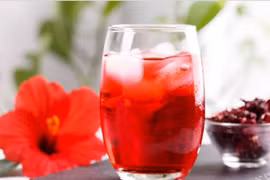 Lợi ích bất ngờ khi uống trà dâm bụt mỗi ngày