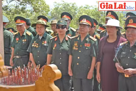 Bồi hồi chiến địa xưa