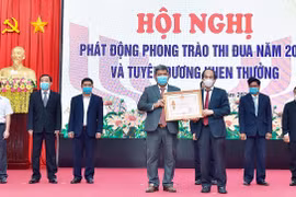 Gia Lai phát động phong trào thi đua năm 2022 và tuyên dương khen thưởng