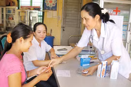 Tăng viện phí phải đồng hành với nâng cao chất lượng khám-chữa bệnh