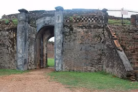 Chuyện ít biết về đấu trường "độc đáo nhất thế giới" trên đất Huế