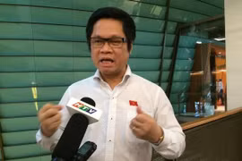 Đầu tư công không nên hướng vào kinh doanh