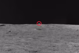 Bí ẩn "túp lều mặt trăng" thực chất là một tảng đá