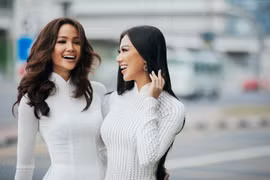 H'Hen Niê, Kim Duyên, Hương Ly diện áo dài khoe sắc giữa trời Dubai