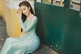 Phan Ngọc Hân diện áo dài khoe vòng eo 58cm sau khi khỏi Covid-19