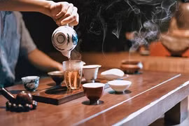 6 tác dụng của việc uống trà đối với xương khớp