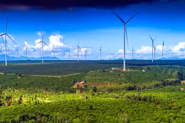 Phát triển năng lượng tái tạo: Cơ hội và thách thức