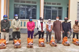 Gia Lai trao hơn 1.100 suất quà cho các đối tượng khó khăn