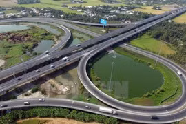 Giai đoạn 2021 - 2025, đầu tư thêm khoảng 729km đường bộ cao tốc Bắc - Nam ​phía Đông