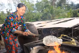 An Giang: Về làng nghề bánh phồng trăm tuổi ở miền Tây nhớ vị Tết xưa