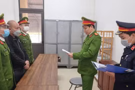 Bắt giám đốc một công ty bán gần 1.000 hóa đơn đỏ lên đến gần 29 tỉ đồng