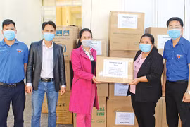 Tình dân tộc, nghĩa đồng bào