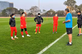 Chông chênh tuyển nữ Việt Nam