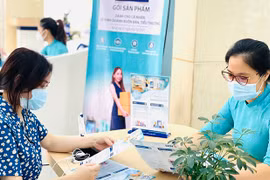 Chia sẻ cùng khách hàng vượt qua khó khăn