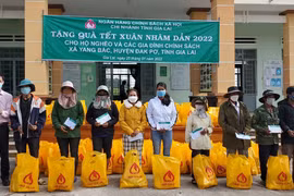 Gia Lai tặng gần 1.000 suất quà Tết cho người có hoàn cảnh khó khăn