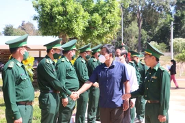 Thường trực Tỉnh ủy thăm, chúc Tết các đồn biên phòng